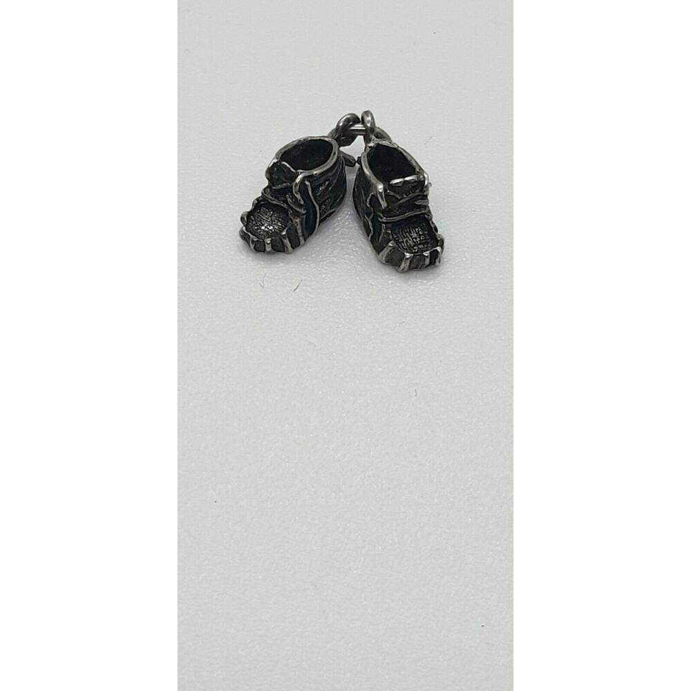 Vintage Charm Baby Shoes Booties Sterling Silver Tiny Pair Pendant Mom Kid - Picture 4 of 8